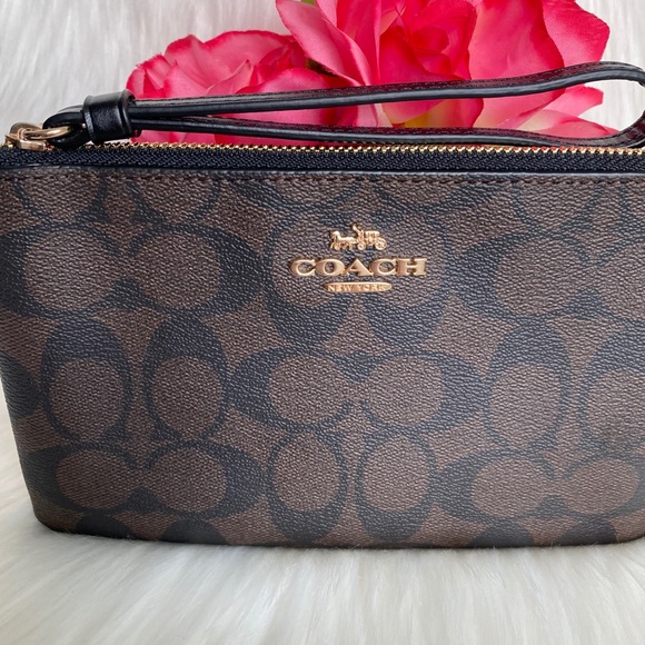 Coach Women’s Large Corner Zip Wristlet In Signature Canvas - Picture 9 of 16